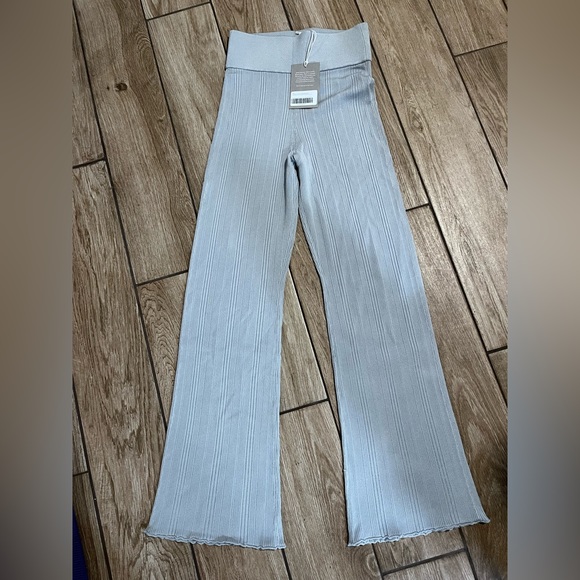 Everlane Rib Knit Pant - Picture 3 of 6